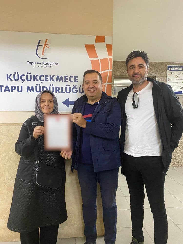 Tapu teslim gününden bir kare (1)