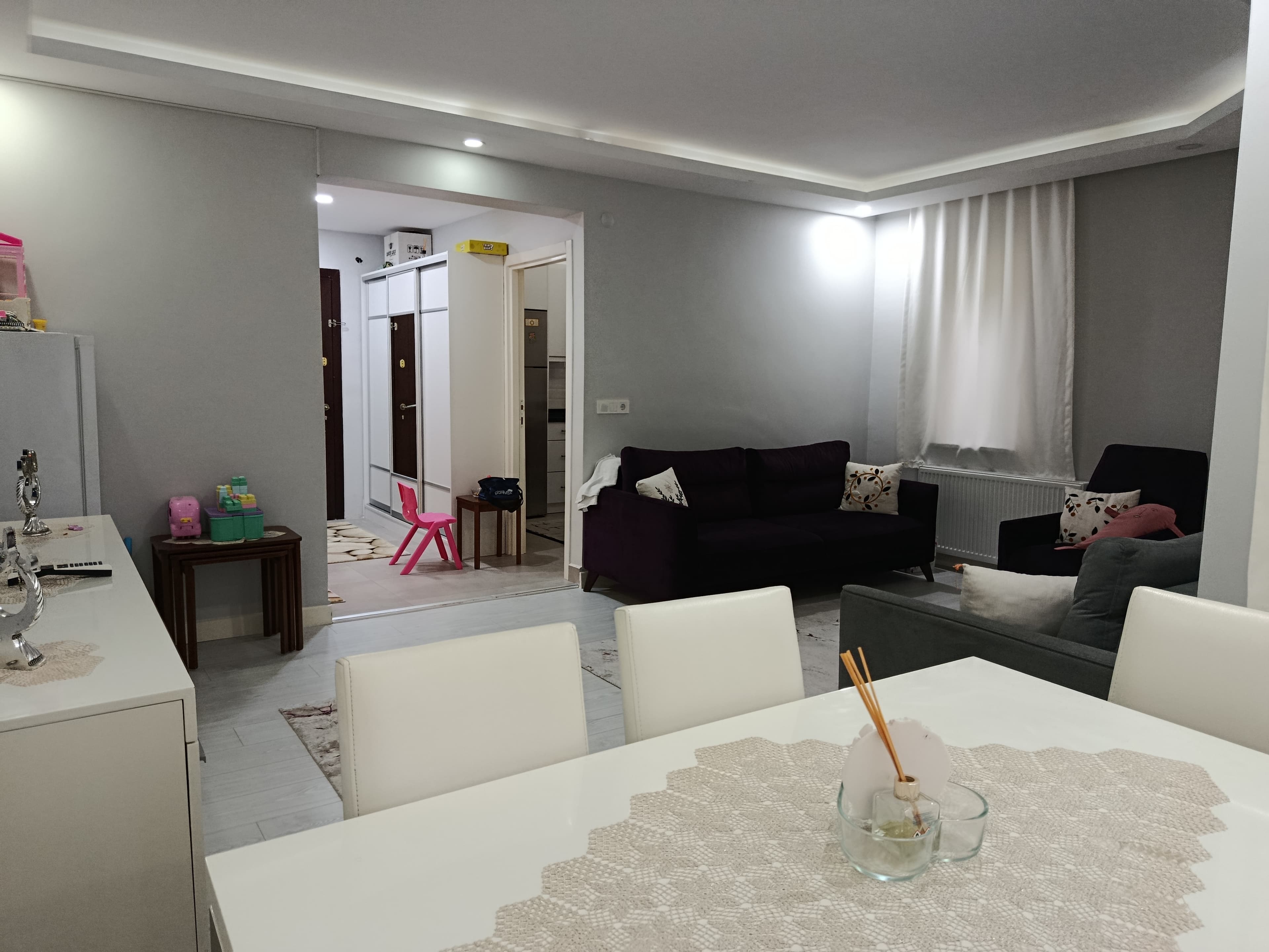 Esenkent Defne Evlerinde Tadilatlı 2+1 Daire - Fotoğraf 1