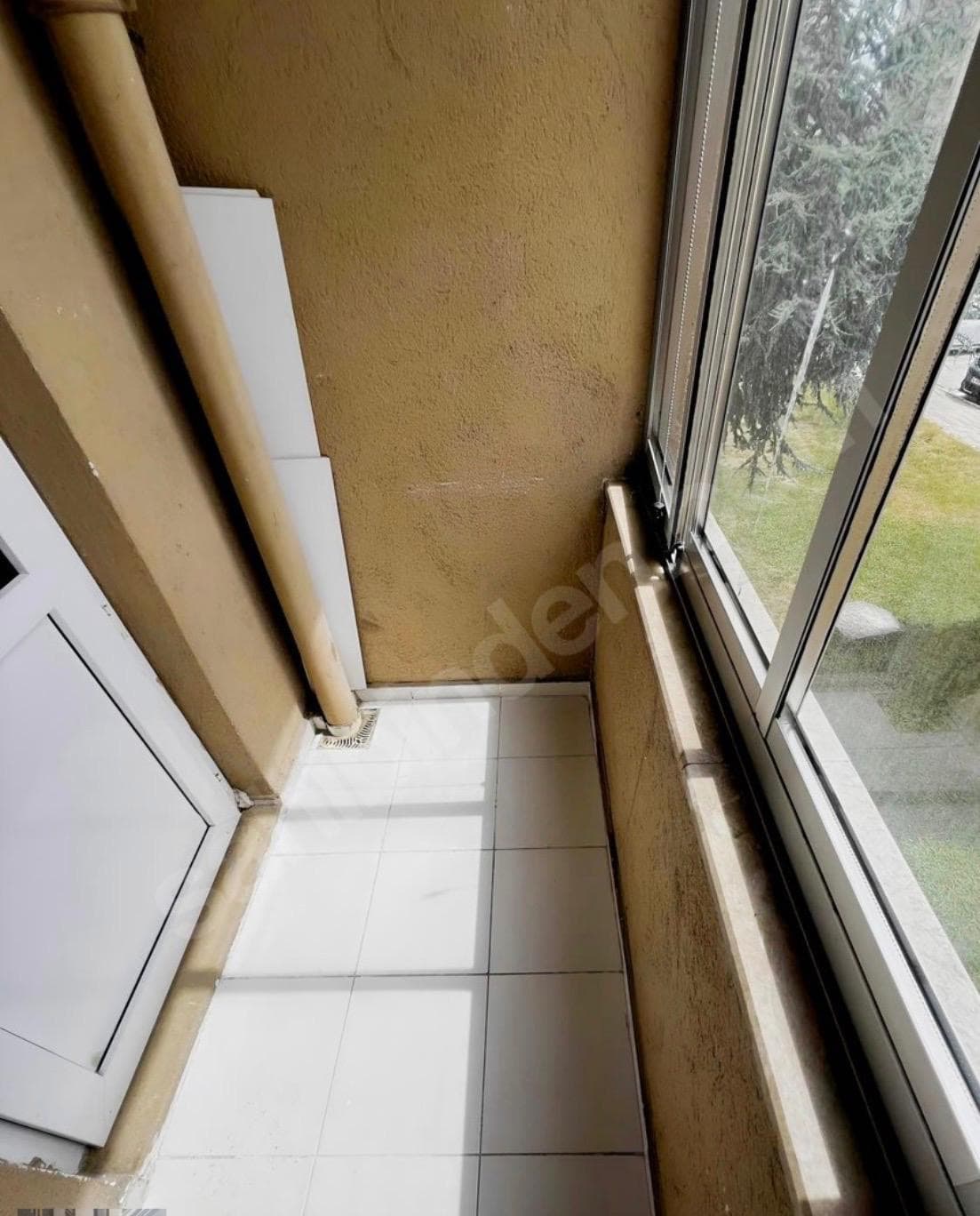 Kayaşehirde 23 Üncü Bölgede Acil Satılık 2+1 Daire - Fotoğraf 1