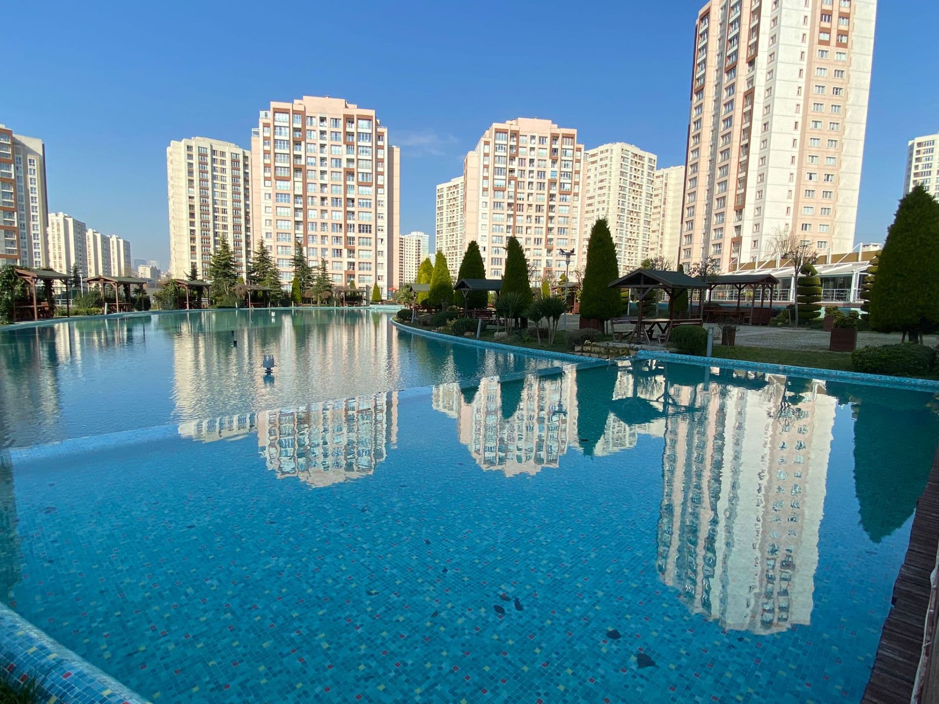 Ispartakule Bizimevler 3 Kiracılı 2+1 Satılık Daire - Fotoğraf 1