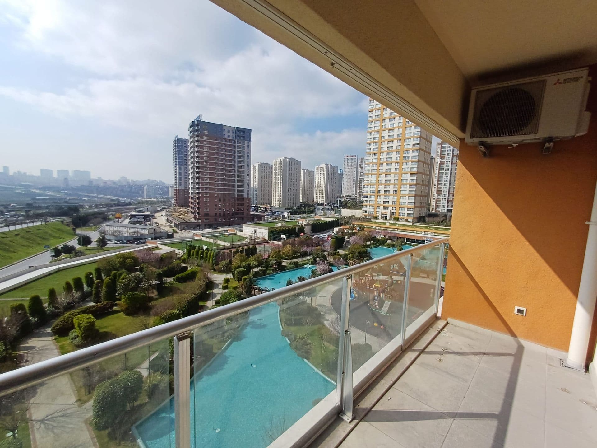 Bizimevler7 Peyzaj Manzaralı Arakat Büyük Tip 3+1 Kiralık - Fotoğraf 1