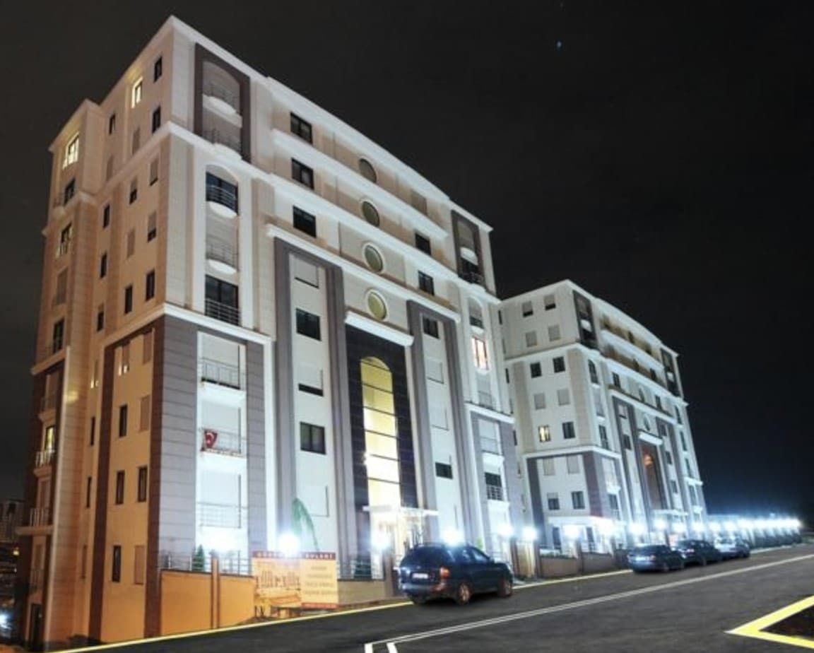 Gökkuşağı Konutları Bahçeşehirin En Butik Sitesi 4+1 - Fotoğraf 1