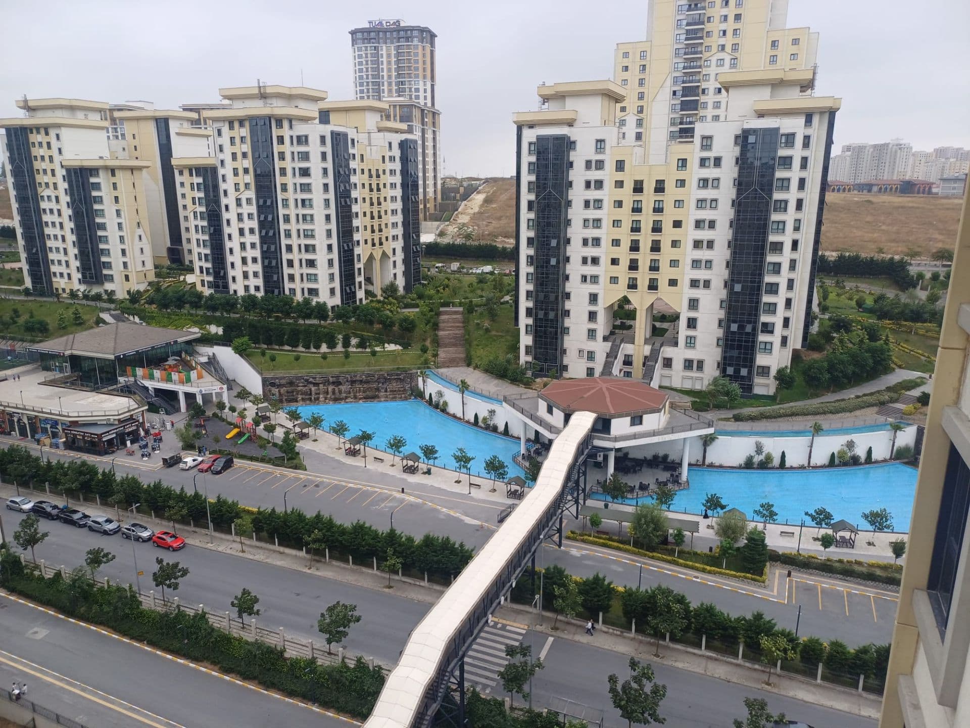 Ispartakule Emlak Konut Peyzaj Manzaralı 3+1 Kiralık Da - Fotoğraf 1