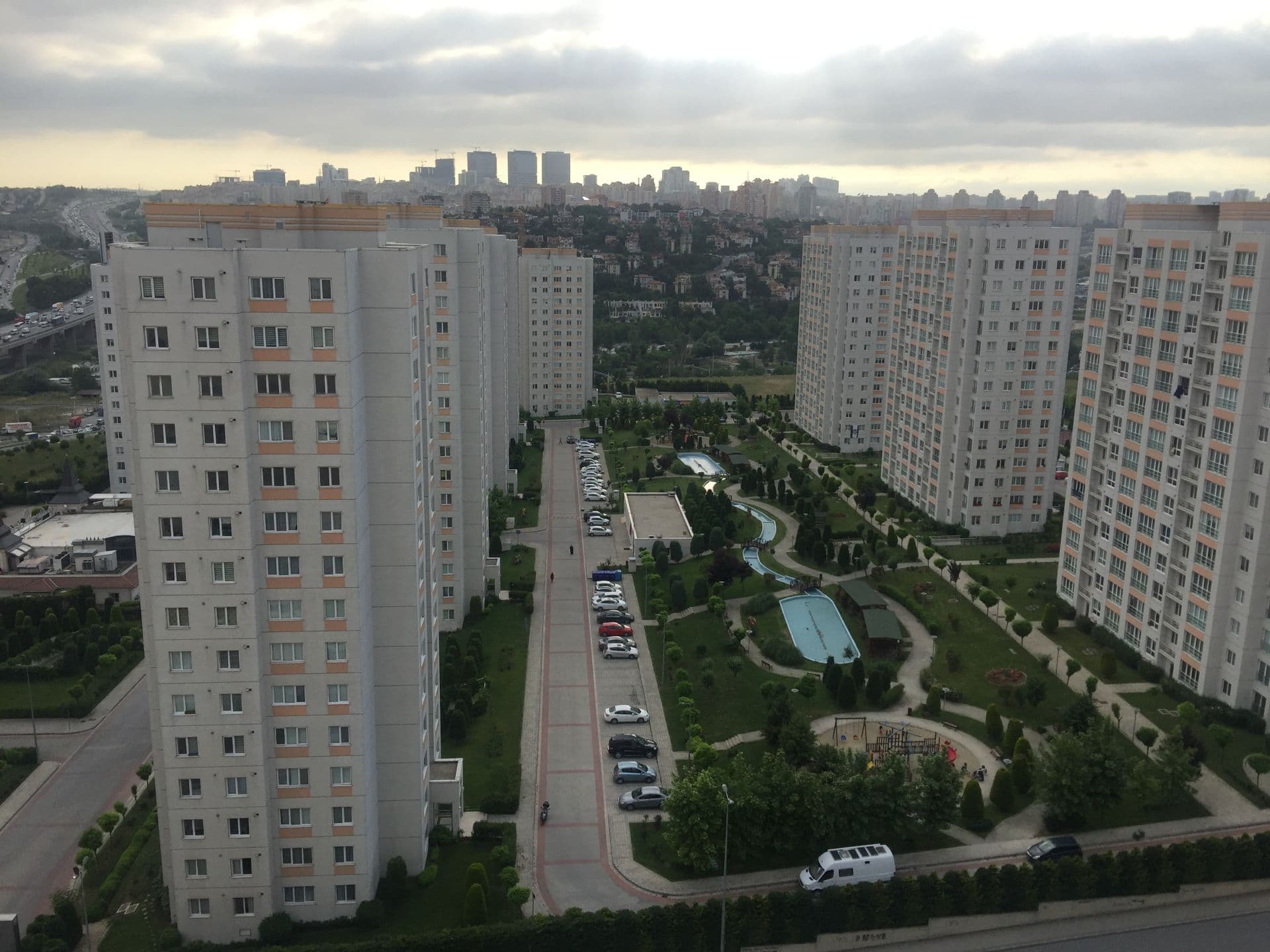1stanbul Evleri Satılık 1+1 68 M2 - Fotoğraf 1