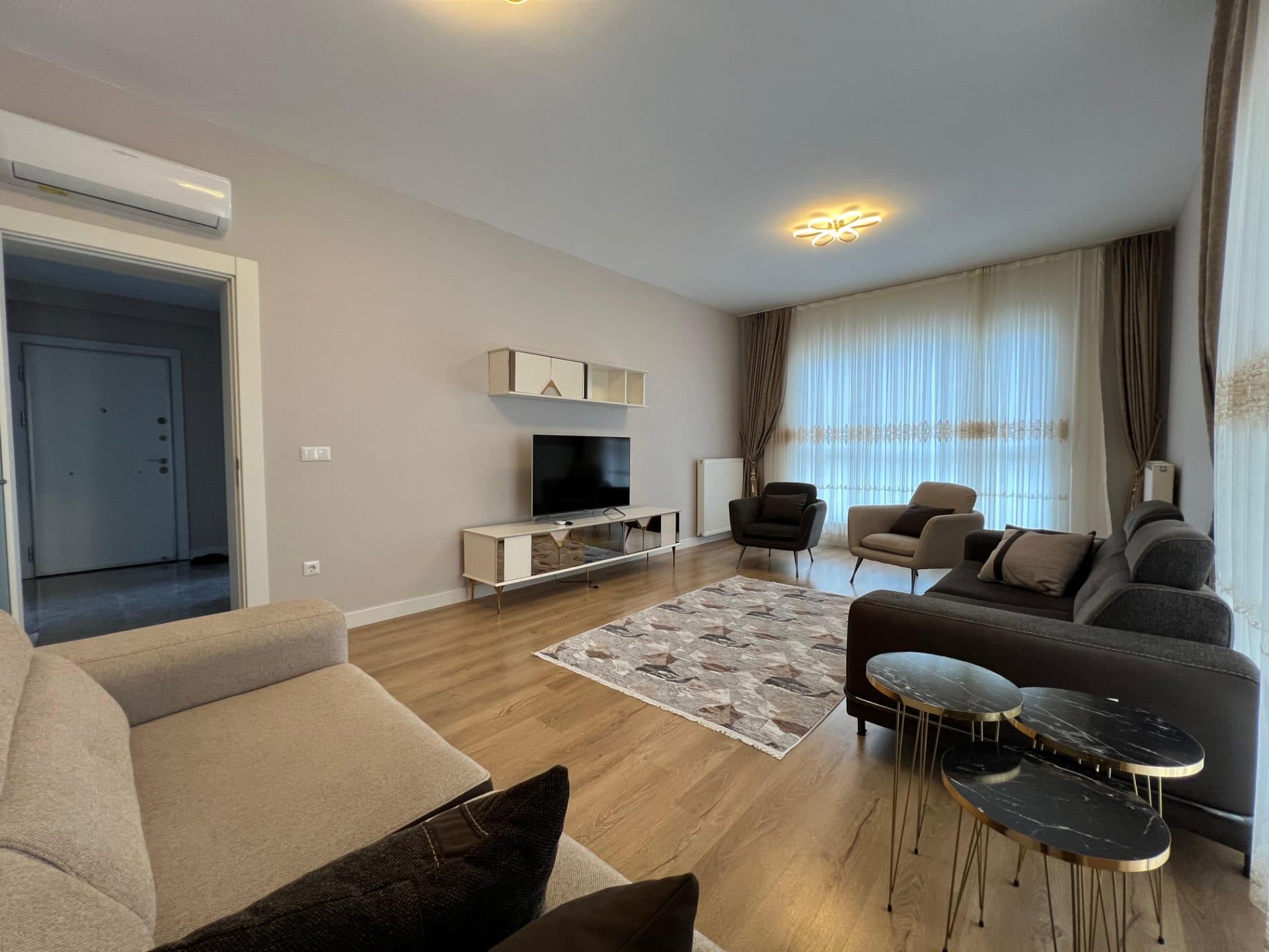 Ebruli 2 Satılık 2+1 128 M2 - Fotoğraf 1
