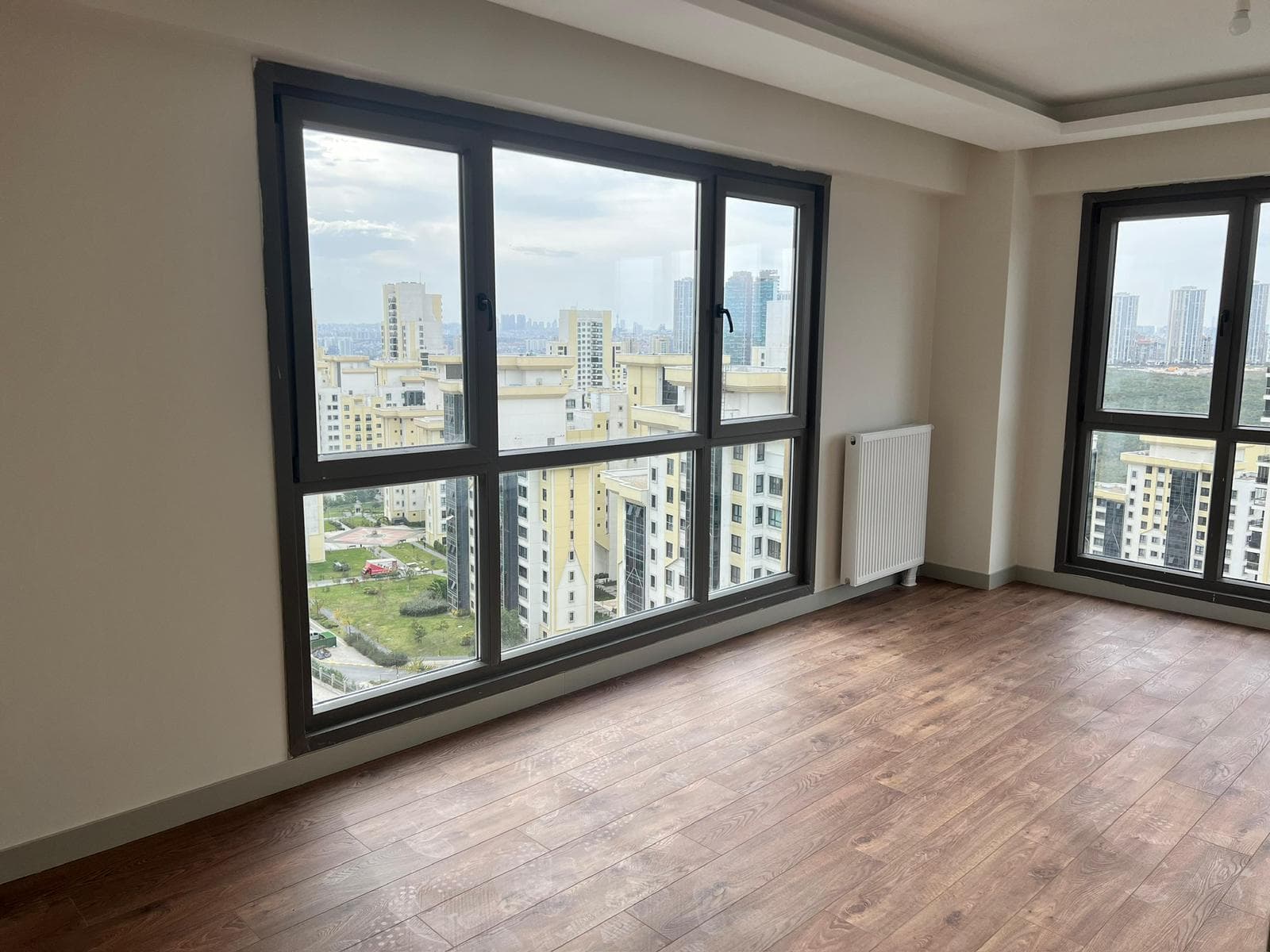 Bahçeşehir Tual Comfort Şerefiyeli Sıfır 2+1 Satılık - Fotoğraf 1