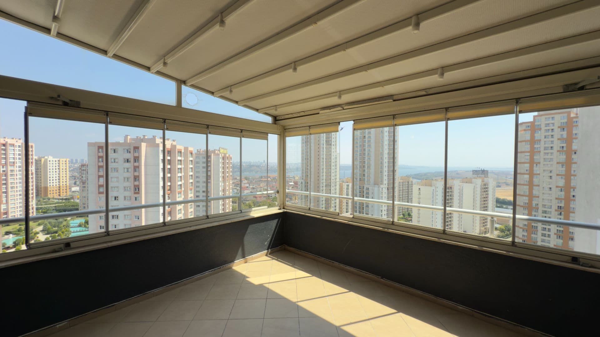 Ağaoğlu My Town Satılık 134 M2 2+1 Teraslı, Eşsiz Manzara - Fotoğraf 1