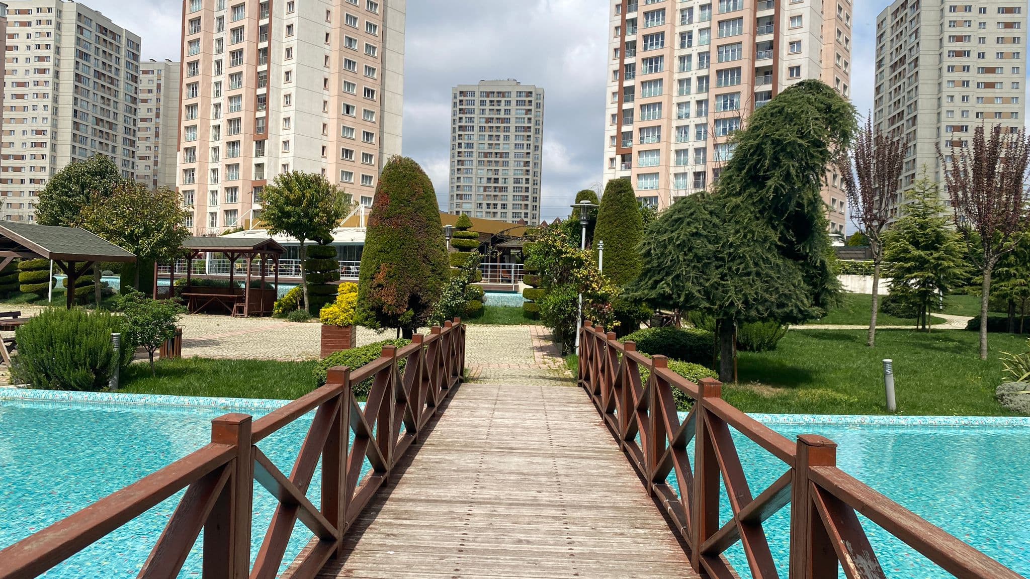 Ispartakule Bizimevler 3 3+1 Satılık Daire - Fotoğraf 1